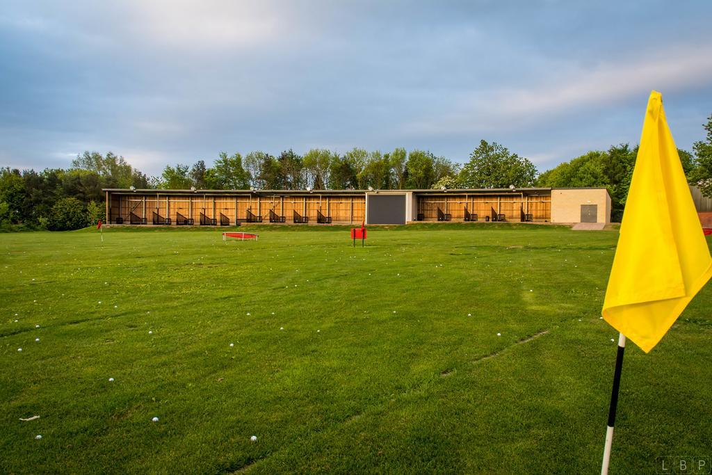 Mercure Newcastle George Washington Hotel Golf & Spa Экстерьер фото